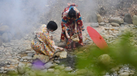 Tour Vũng Chùa – Phong Nha Kẻ Bàng – Động Thiên Đường – Suối Bang Onsen