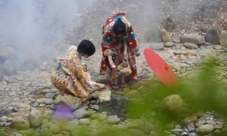 Tour Vũng Chùa – Phong Nha Kẻ Bàng – Động Thiên Đường – Suối Bang Onsen