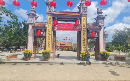 Một ngày an nhiên tại Hoằng Phúc Cổ Tự