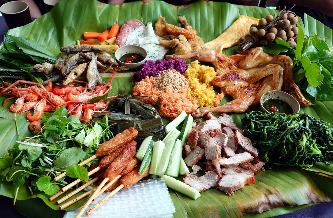 Mẹt nướng tại Sông Chày - Hang Tối