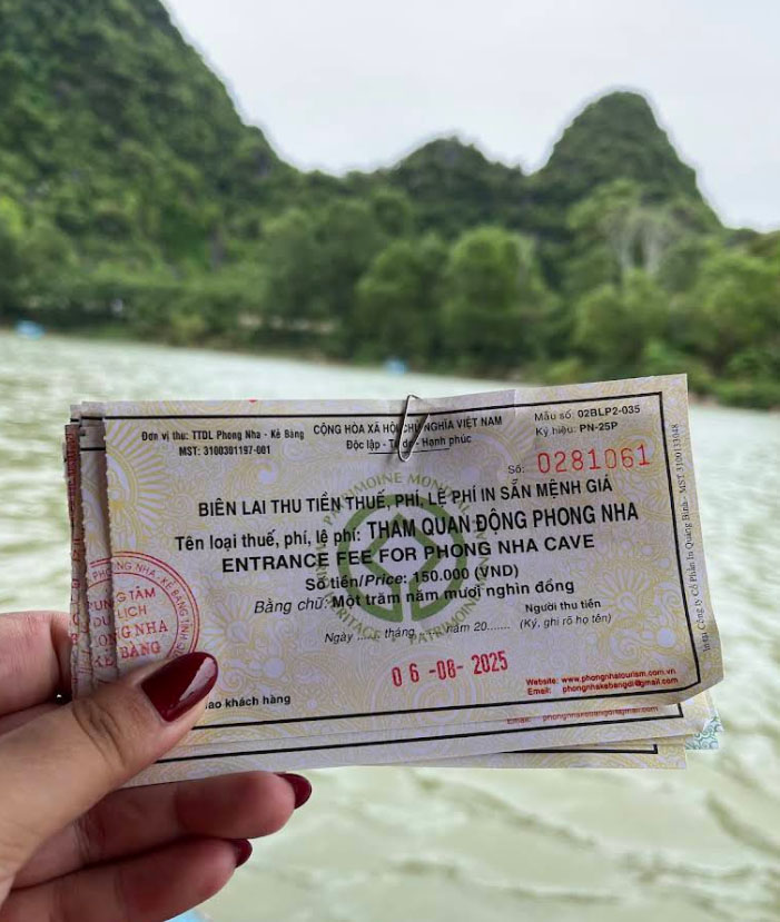 Giá Vé Tham Quan Động Phong Nha thông thường