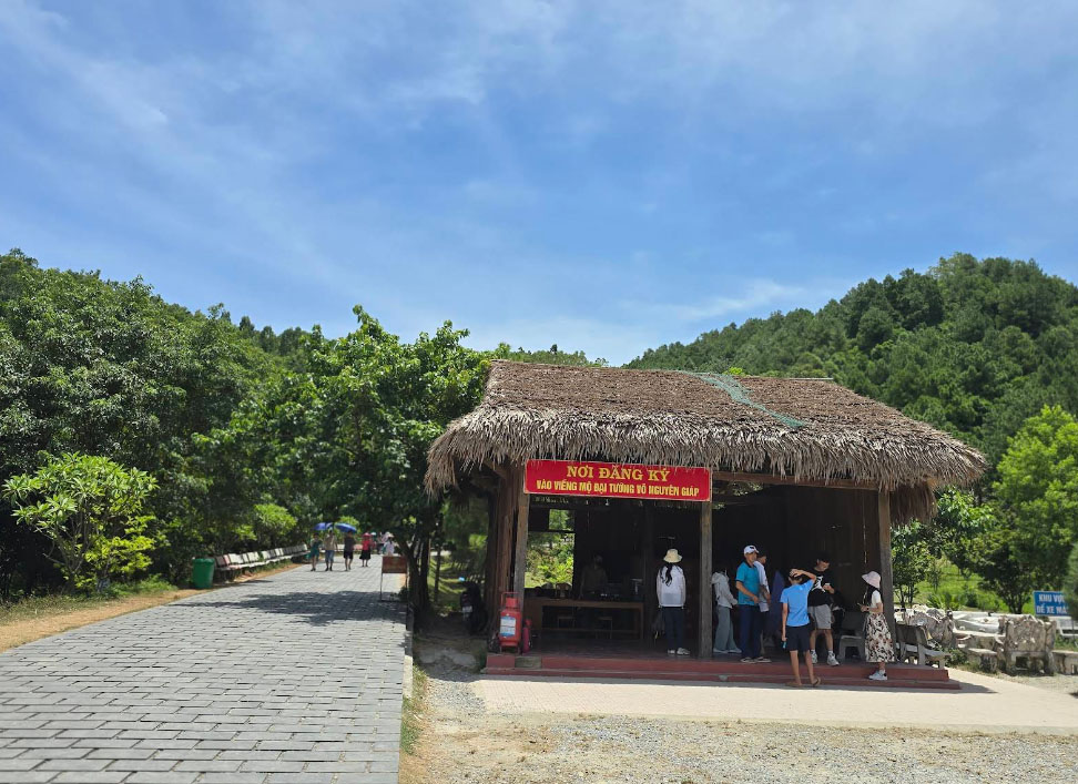 Nơi đăng ký viếng mộ đại tướng