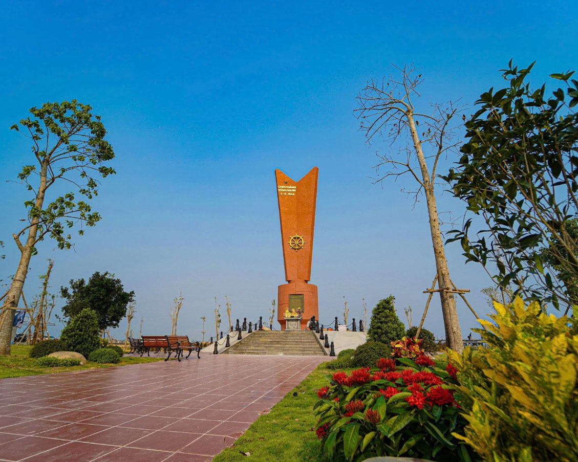 Tượng đài Chiến thắng sông Gianh