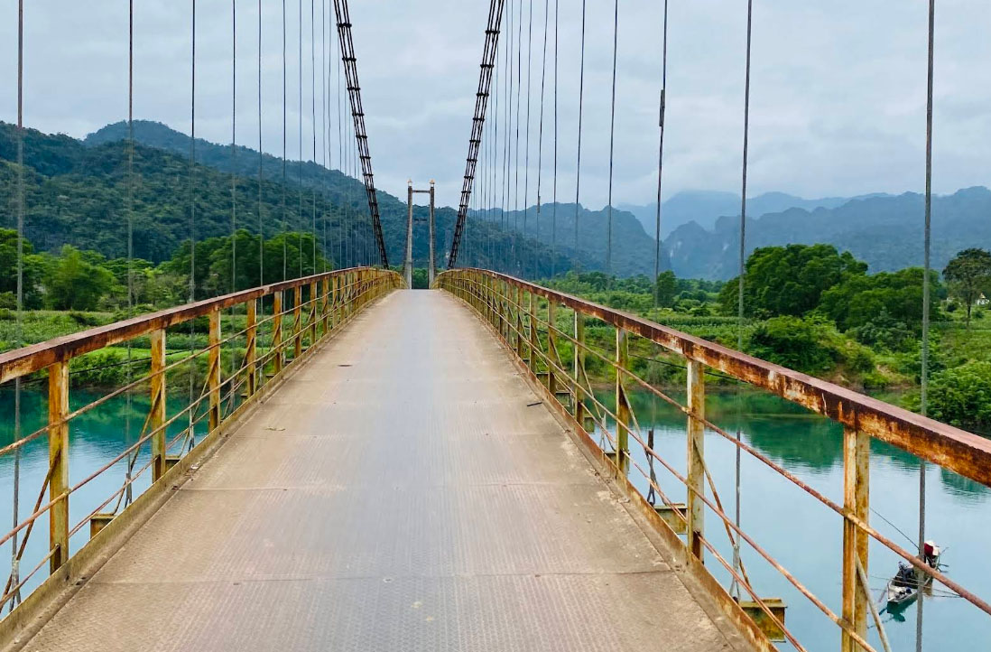Cầu Treo Trằm Mé